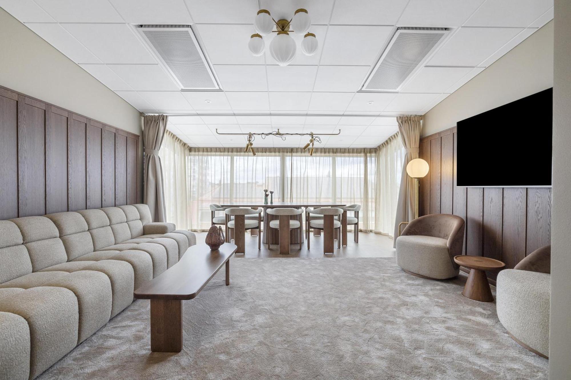 Penthouse King Suite with Terrace - Non-Smoking